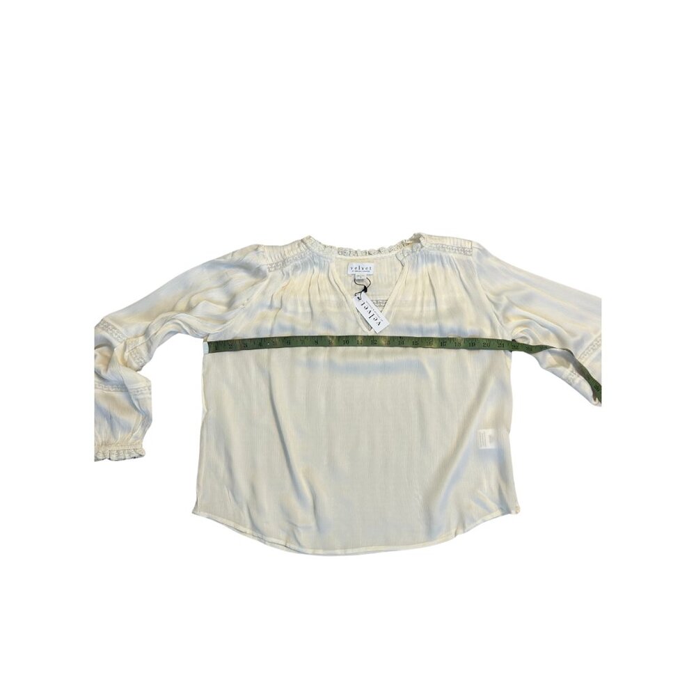 Velvet by Graham and Spencer NWT - Koren V-Neck Blouse in Ecru - Small - Picture 9 of 10